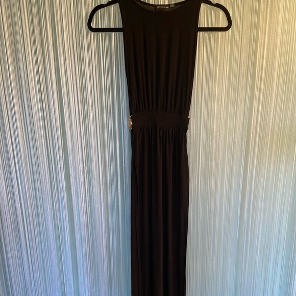 Pretty Little Thing Black Maxi Cut Out High Slit Gold Medallion Dress NWT Size 0 - Picture 5 of 16